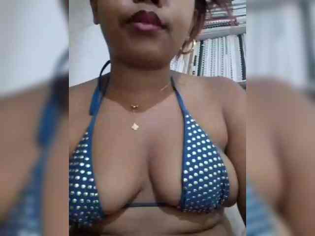 Sexygirlbiz webcam