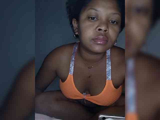 Sexygirlbiz webcam
