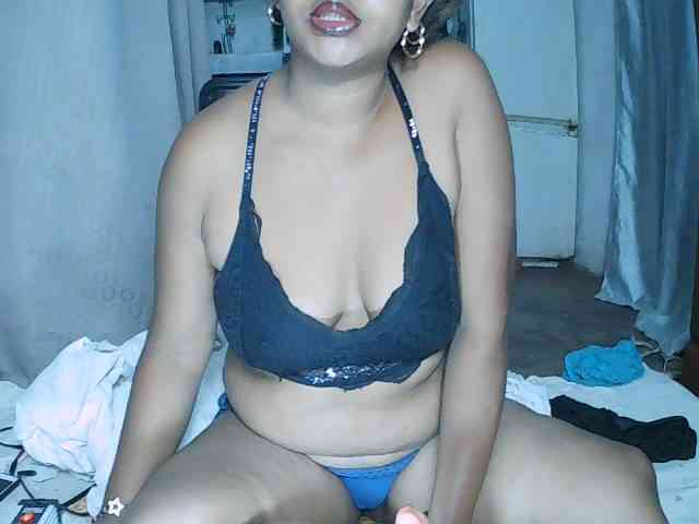 Sexygirlbiz webcam
