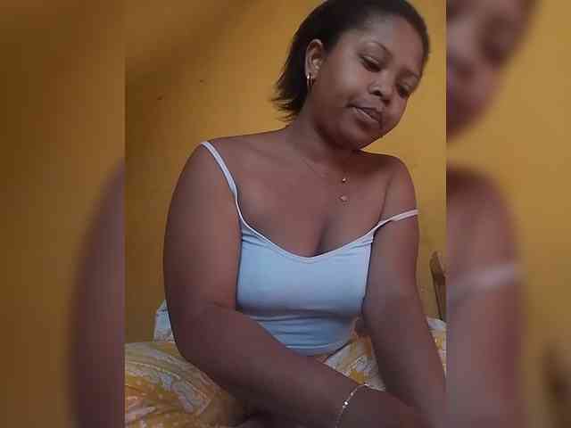 Sexygirlbiz webcam