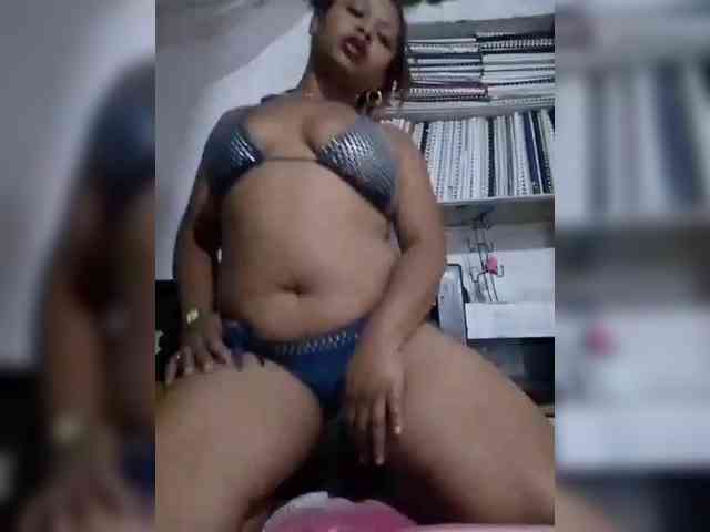 Sexygirlbiz webcam