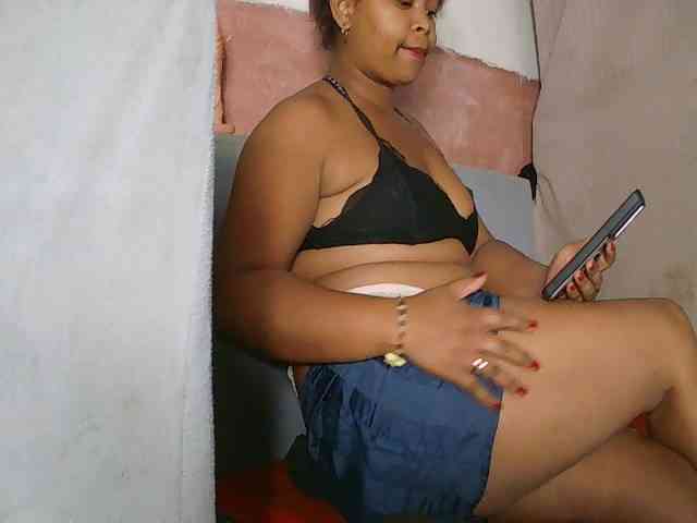 Sexygirlbiz webcam