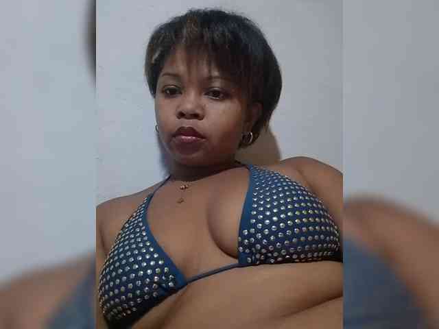 Sexygirlbiz webcam