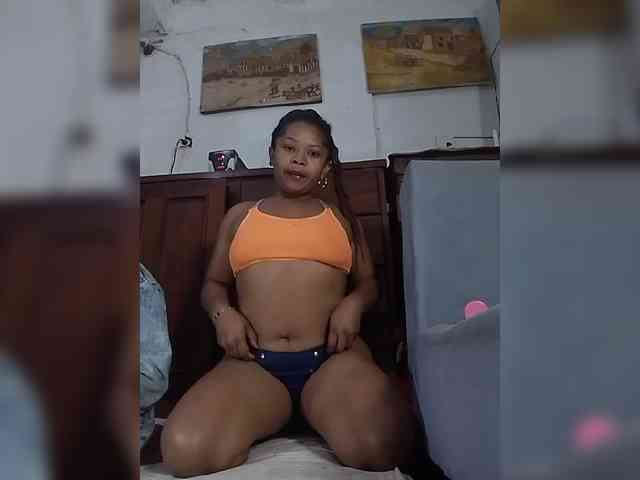 Sexygirlbiz webcam