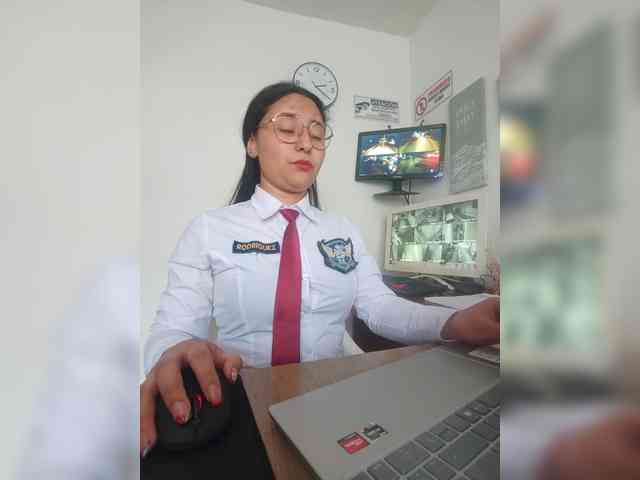 -Marce_05- (Marce_office29, Marcela-5)