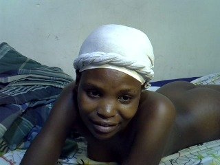 Cute-aliyah's Live Webcam