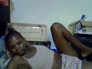 Cute-aliyah's Live Webcam