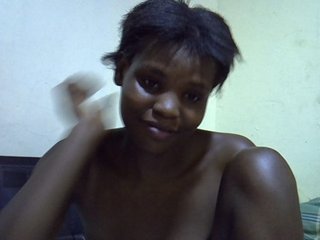 Cute-aliyah's Live Webcam