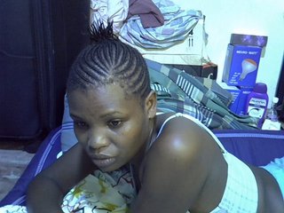 Cute-aliyah's Live Webcam