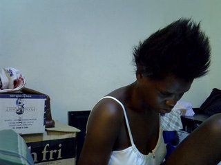 Cute-aliyah's Live Webcam