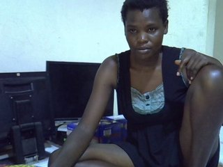 Cute-aliyah's Live Webcam