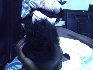 Cute-aliyah's Live Webcam