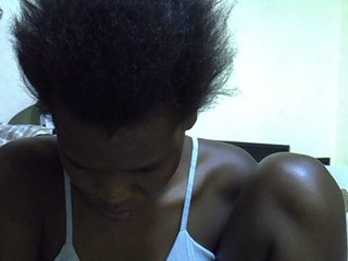 Cute-aliyah's Live Webcam