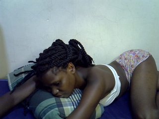 Cute-aliyah's Live Webcam