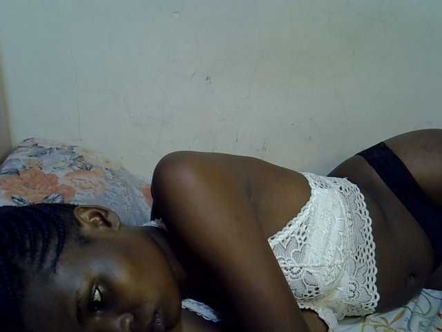 Cute-aliyah live cam on BongaCams