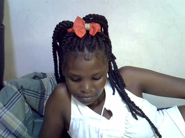 Cute-aliyah live cam on BongaCams