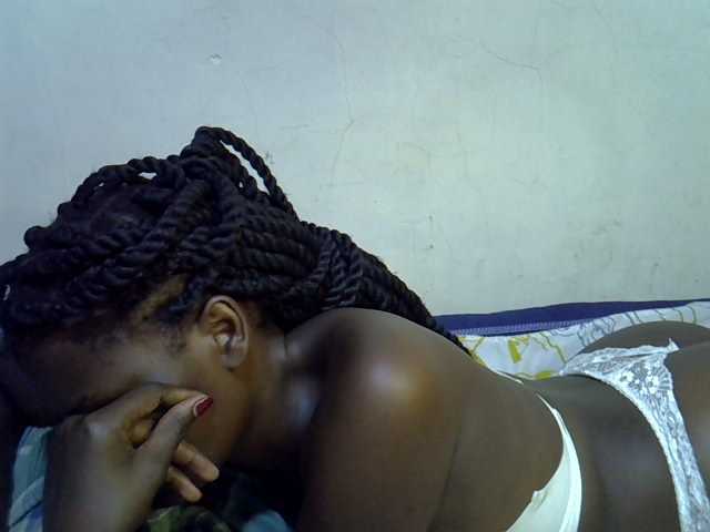 Cute-aliyah live cam on BongaCams