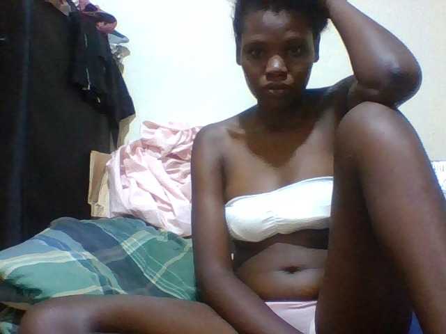 Cute-aliyah live cam on BongaCams