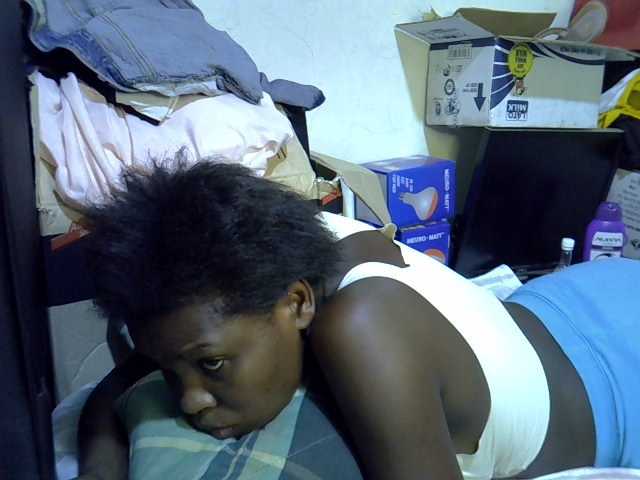 Cute-aliyah live cam on BongaCams