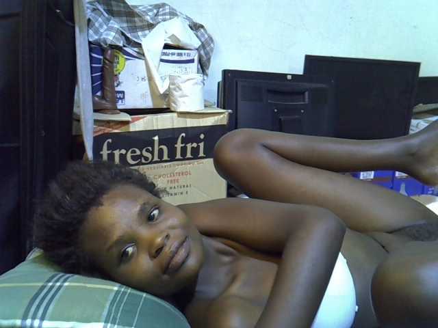 Cute-aliyah live cam on BongaCams