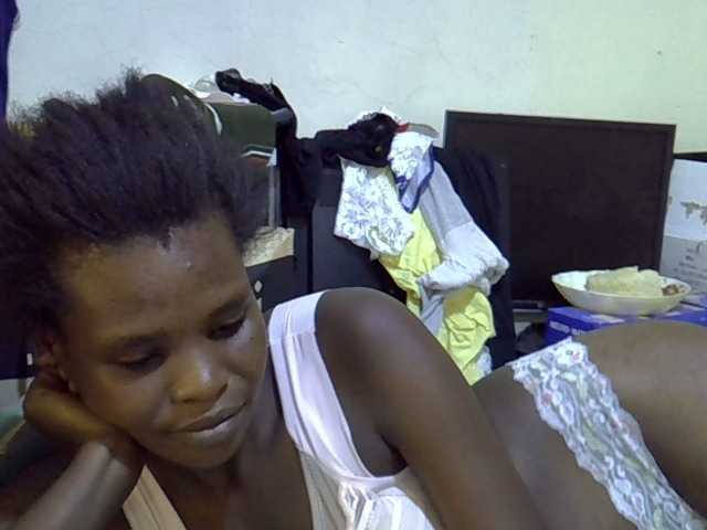Cute-aliyah live cam on BongaCams
