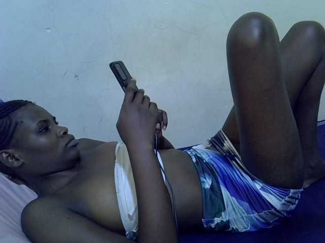 Cute-aliyah live cam on BongaCams