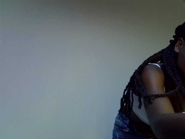 Cute-aliyah live cam on BongaCams