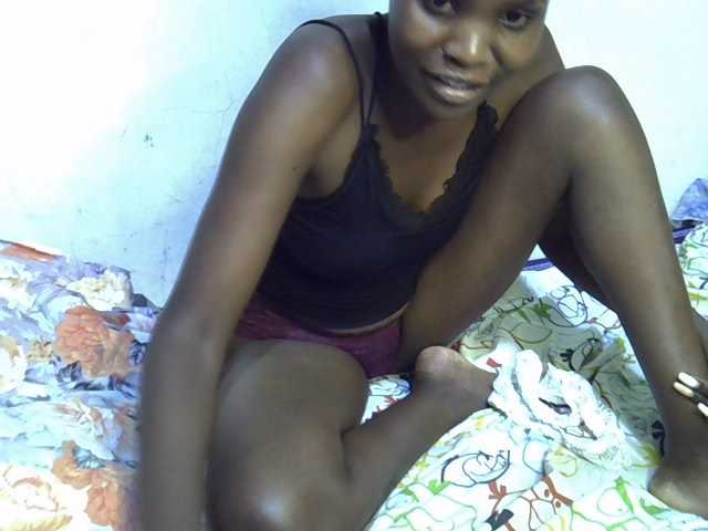 Cute-aliyah live cam on BongaCams