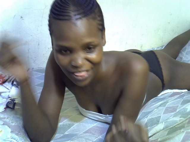 Cute-aliyah live cam on BongaCams