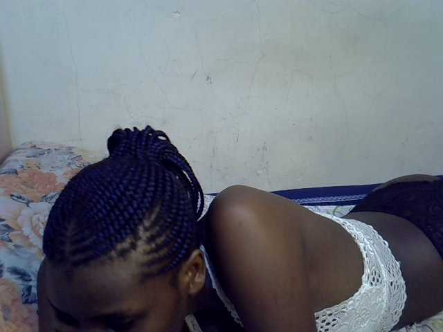 Cute-aliyah live cam on BongaCams