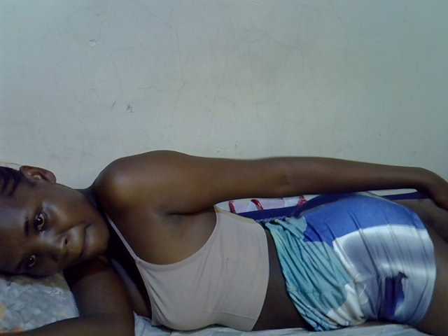 Cute-aliyah live cam on BongaCams