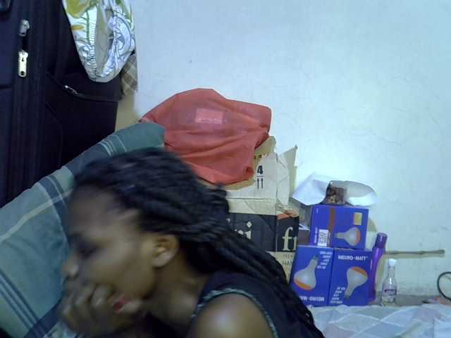 Cute-aliyah live cam on BongaCams