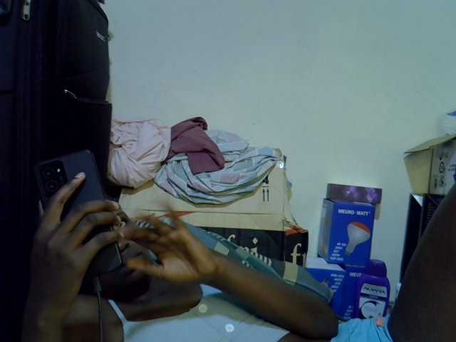 Cute-aliyah live cam on BongaCams