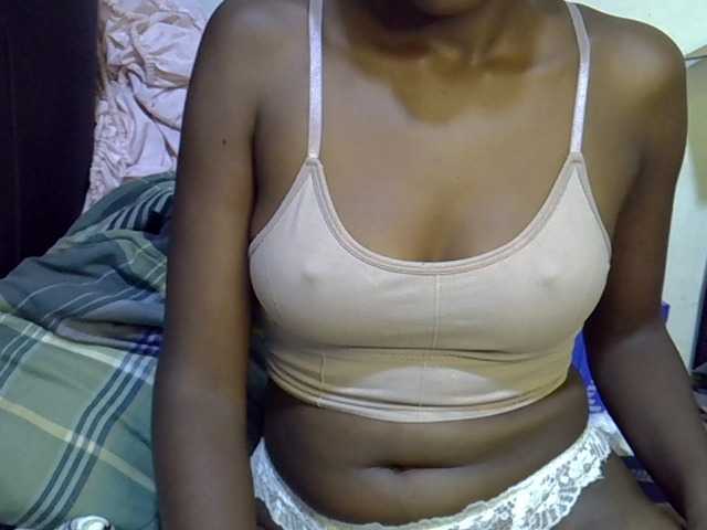 Cute-aliyah live cam on BongaCams