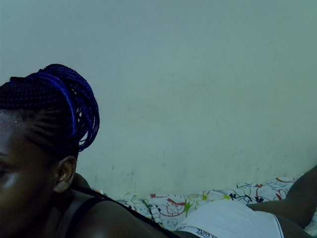 Cute-aliyah live cam on BongaCams