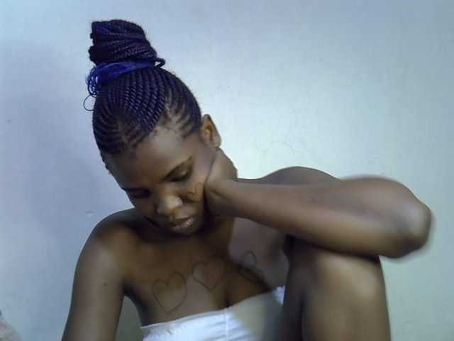 Cute-aliyah live cam on BongaCams