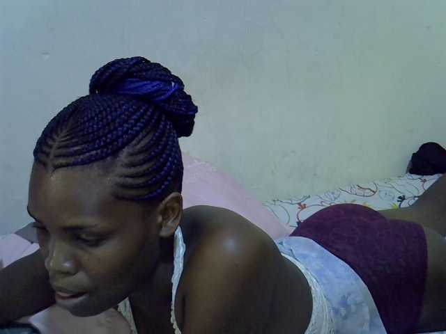 Cute-aliyah live cam on BongaCams