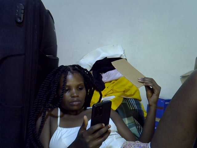 Cute-aliyah live cam on BongaCams