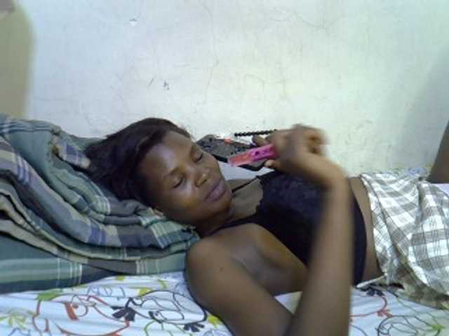 Cute-aliyah live cam on BongaCams
