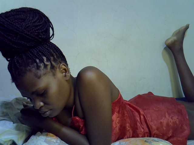 Cute-aliyah live cam on BongaCams