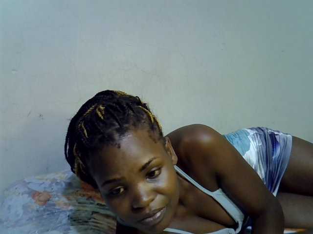 Cute-aliyah live cam on BongaCams