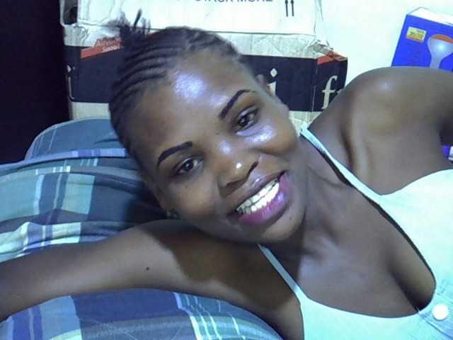 Cute-aliyah live cam on BongaCams