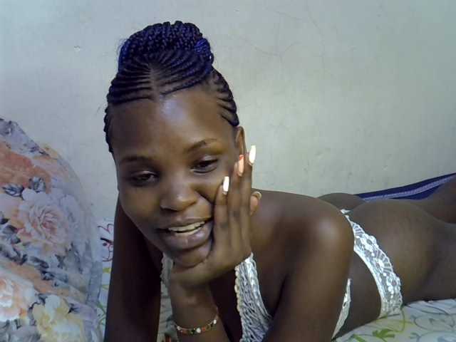 Cute-aliyah live cam on BongaCams
