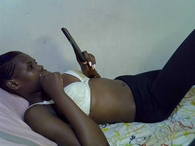 Cute-aliyah live cam on BongaCams