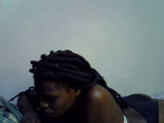 Cute-aliyah live cam on BongaCams