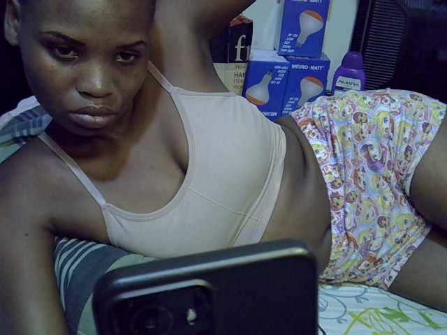 Cute-aliyah live cam on BongaCams