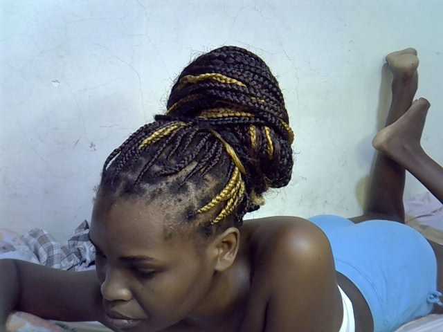 Cute-aliyah live cam on BongaCams