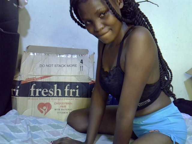 Cute-aliyah live cam on BongaCams