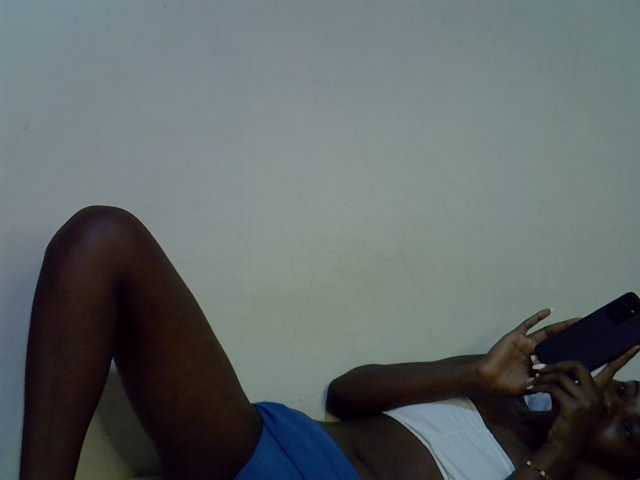 Cute-aliyah live cam on BongaCams