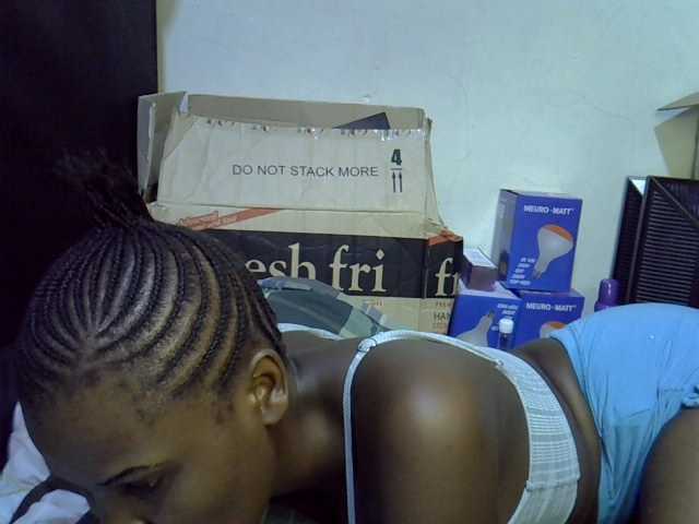 Cute-aliyah live cam on BongaCams